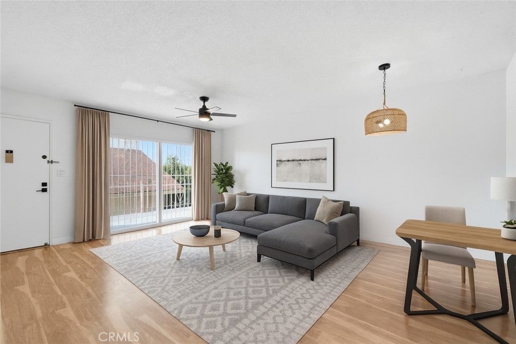 Photo of Listing #SB25259607