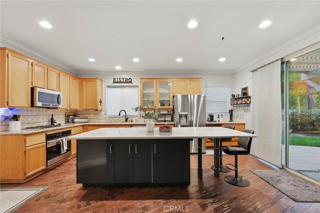 Photo of Listing #SR25260009