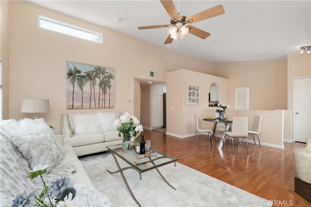 Photo of Listing #OC25260218