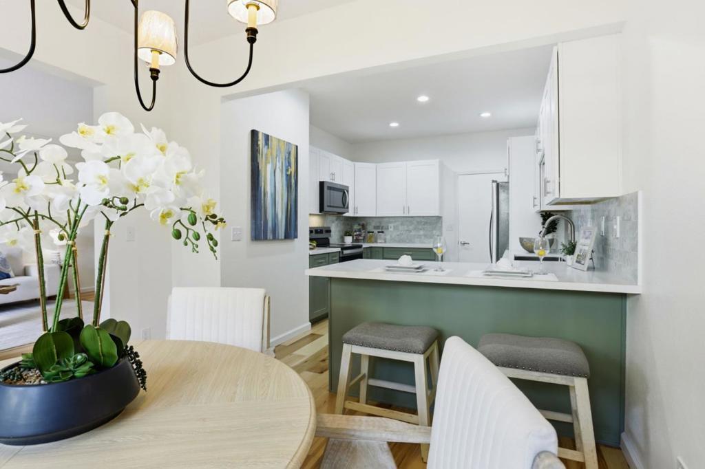 Photo of Listing #ML82027564