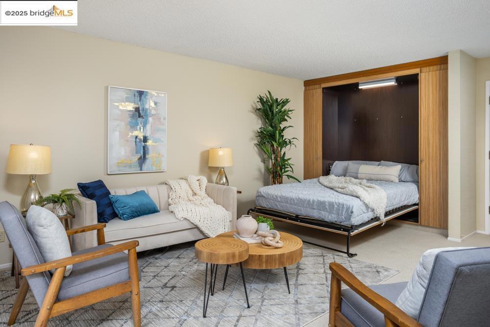 Photo of Listing #41117452