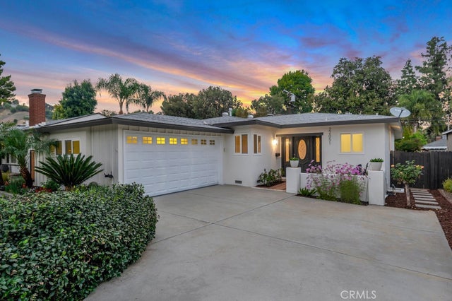 22051 San Miguel, Woodland Hills