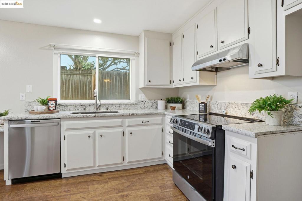 Photo of Listing #41117465