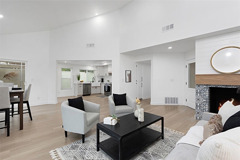 Photo of Listing #OC25260554