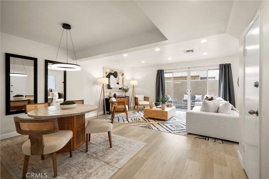 Photo of Listing #SR25260078