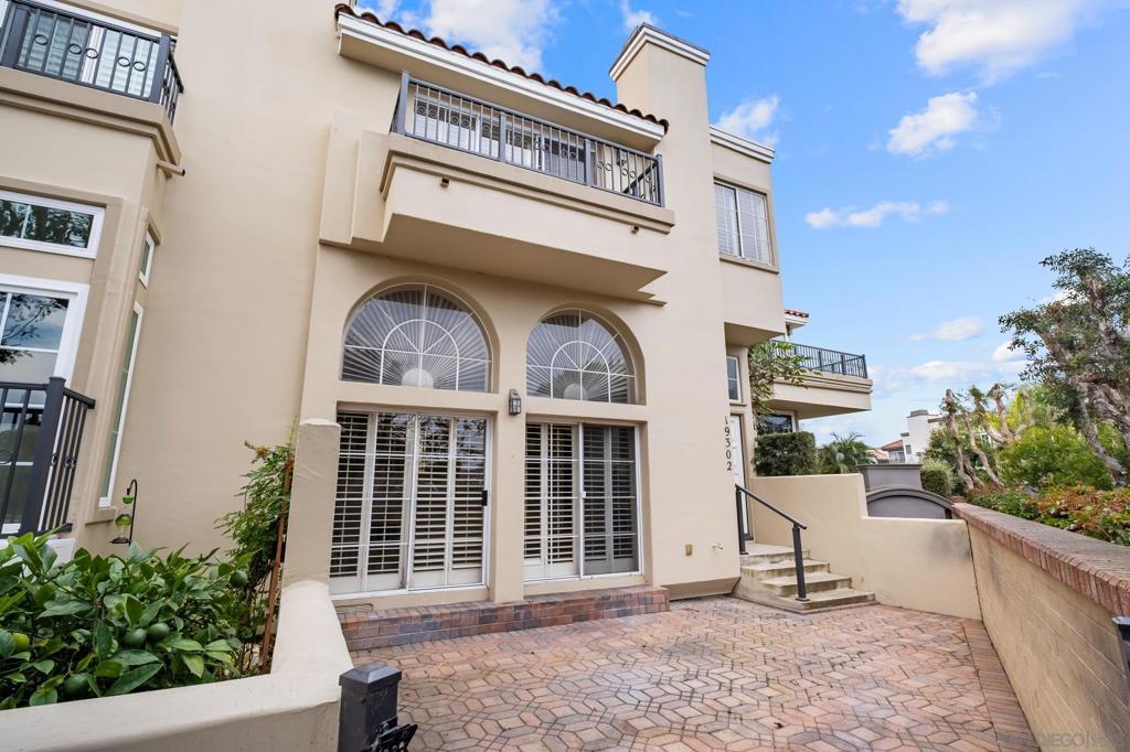 19302 Sawgrass Ln, Huntington Beach