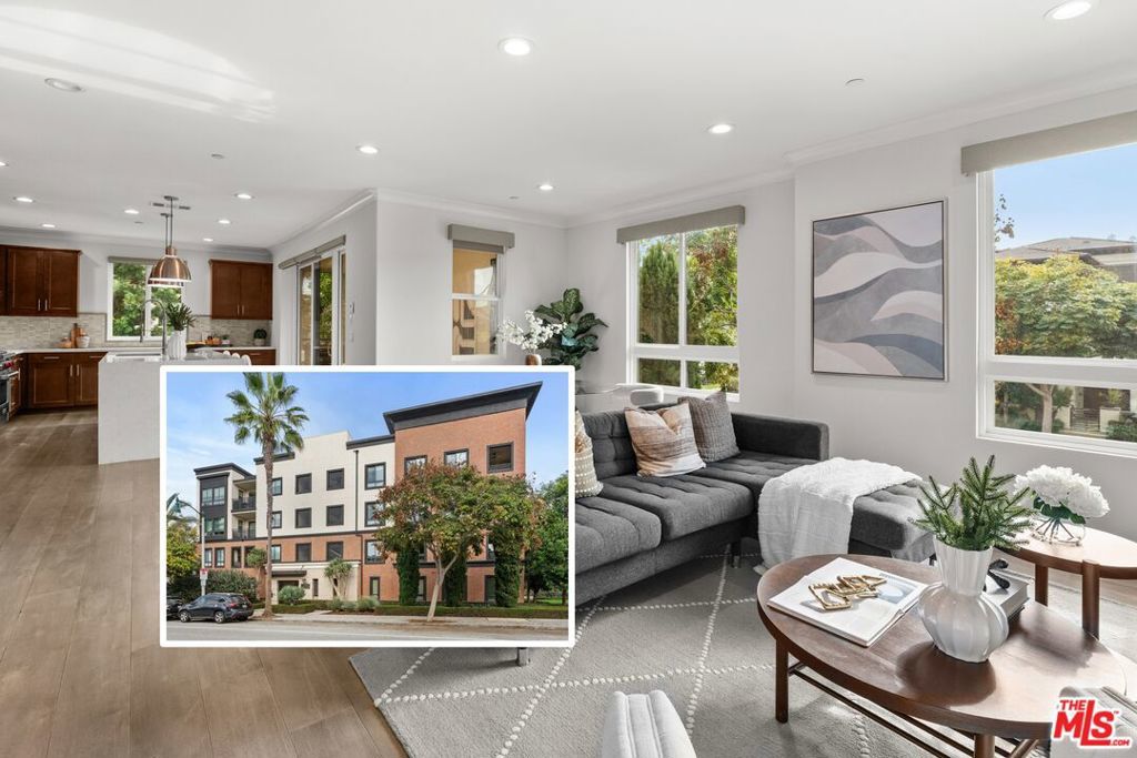 12871 Runway Road 2, Playa Vista