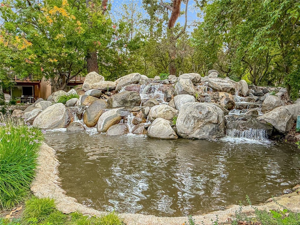 Photo of Listing #SR25261110