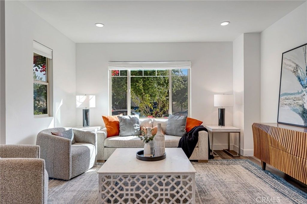177 Frame, Irvine