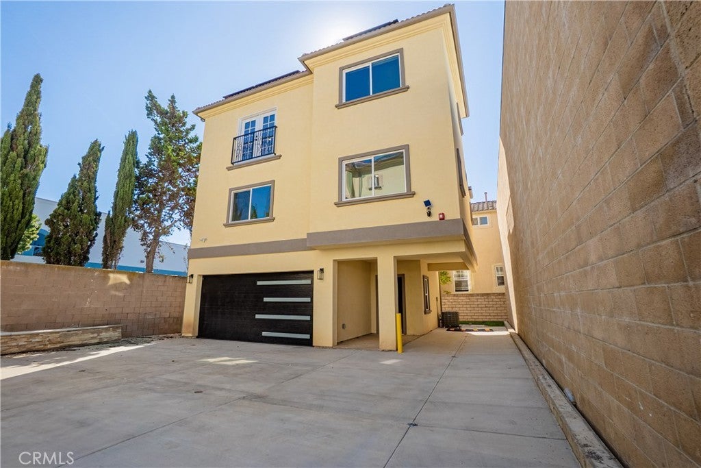 Photo of Listing #SB25260440