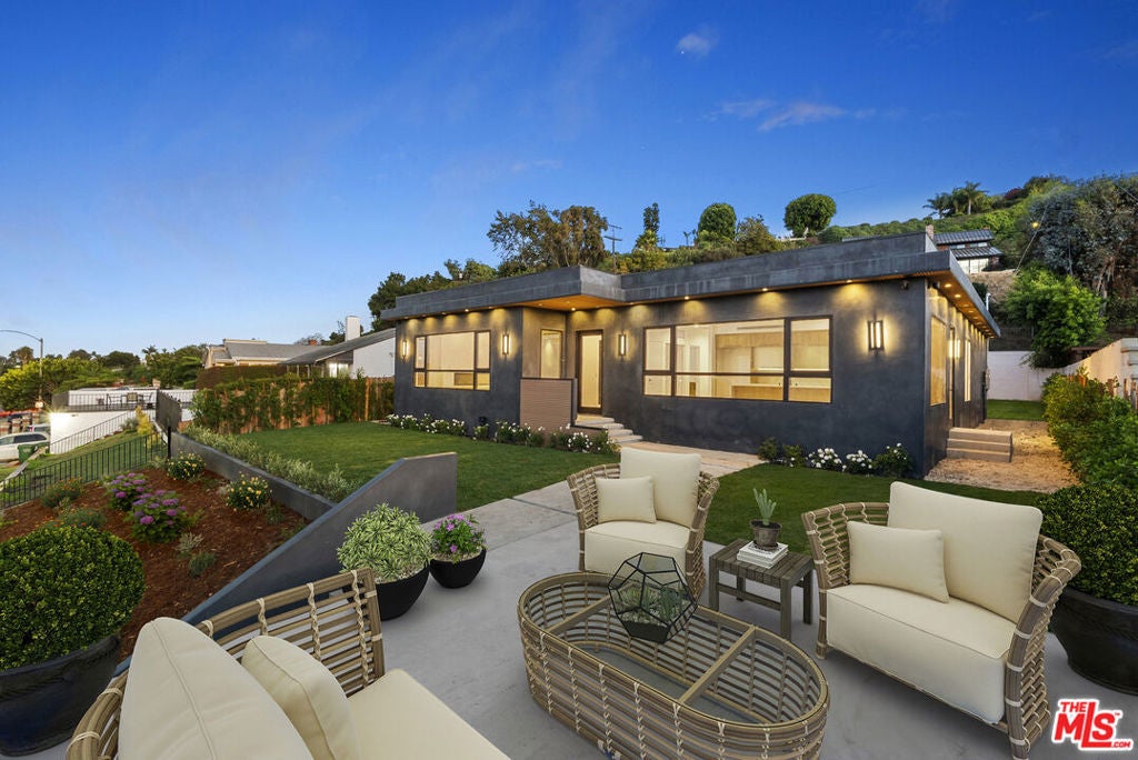 Photo of Listing #25619235