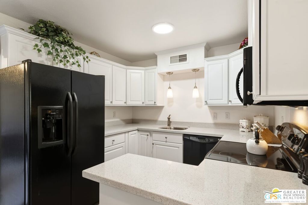 413 Bradshaw Lane # 76, Palm Springs