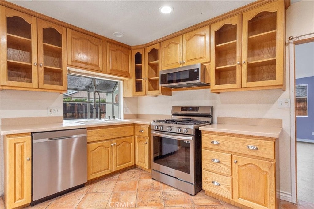 Photo of Listing #SR25260443