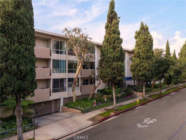 927 N Kings Road # 118, West Hollywood