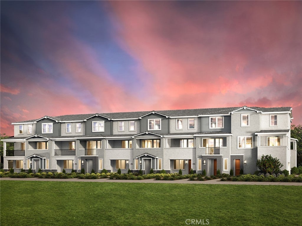 Photo of Listing #OC25254177