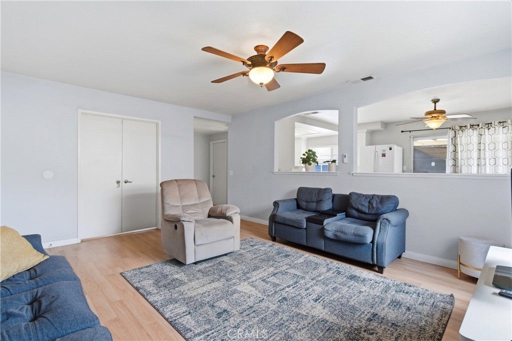 Photo of Listing #CV25261934