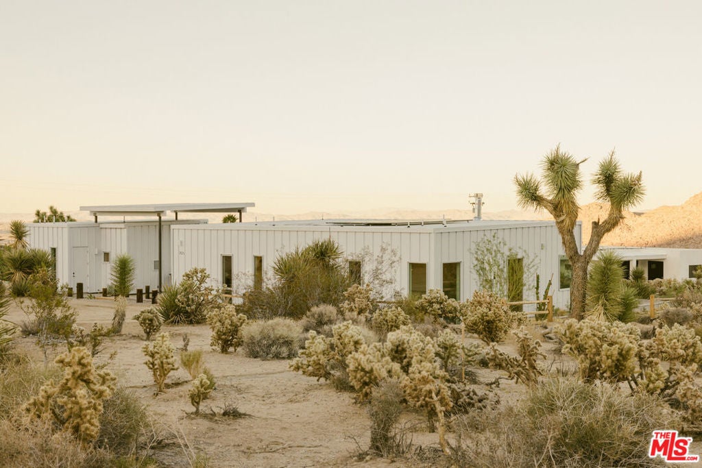 Photo of Listing #25619823