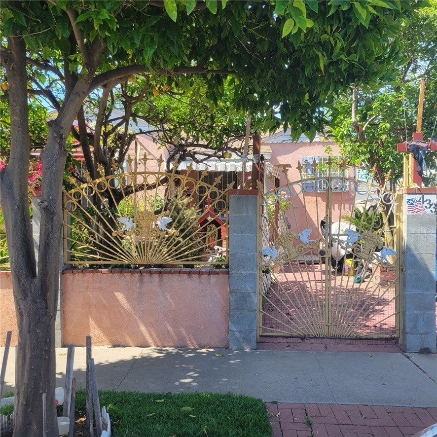 Photo of Listing #SB25262200