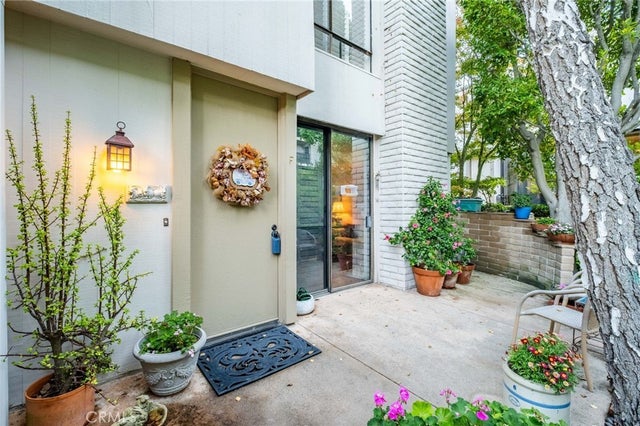 3614 W Estates Lane F, Rolling Hills Estates.