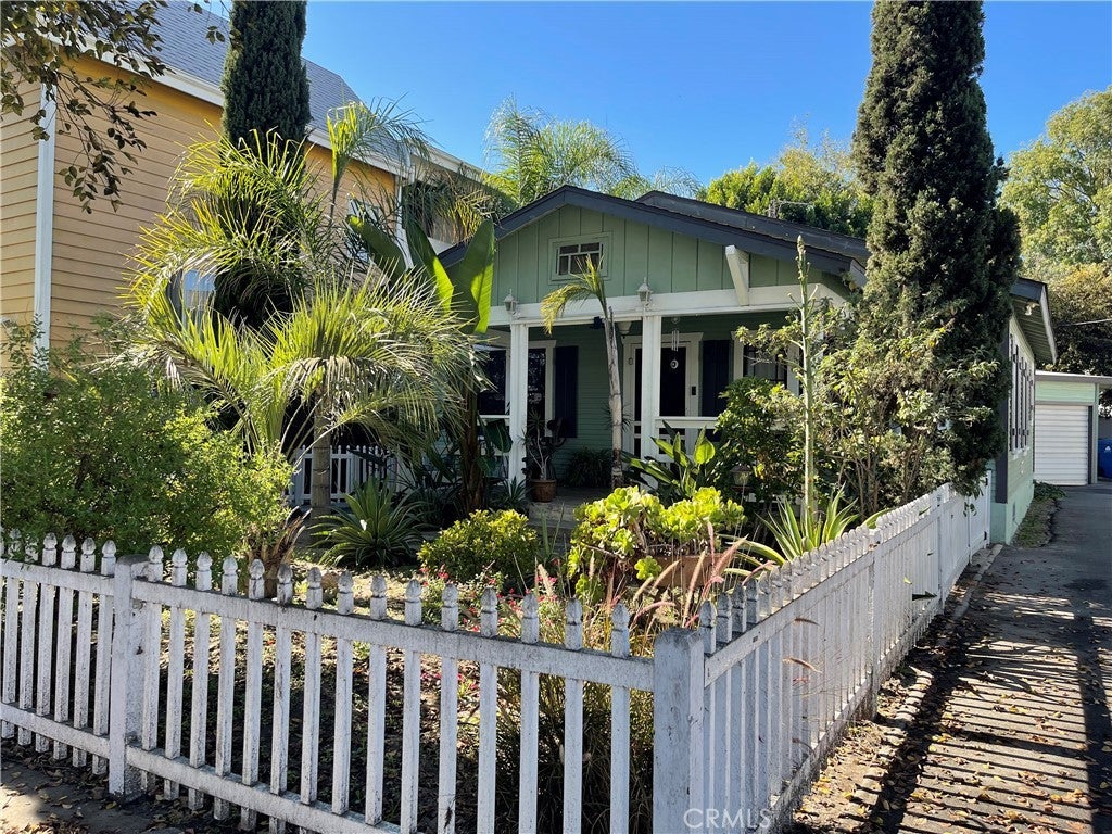 Photo of Listing #RS25261500