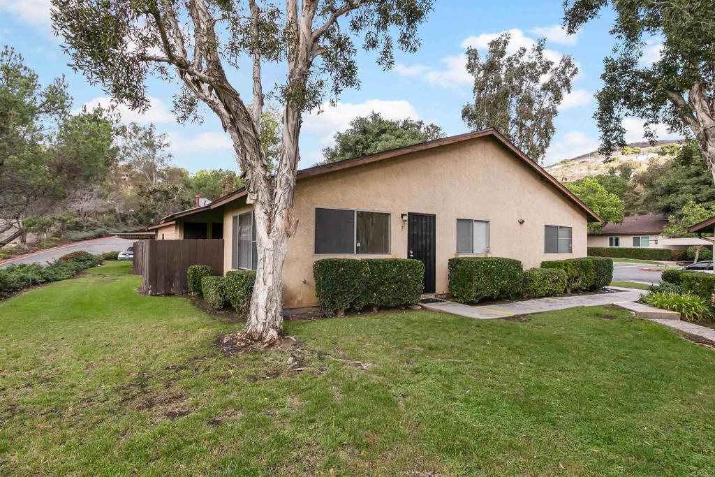 Photo of Listing #PTP2508637