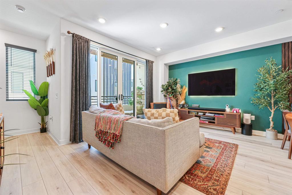 Photo of Listing #NDP2510926