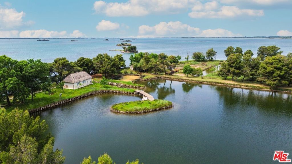 Photo of Listing #25620313