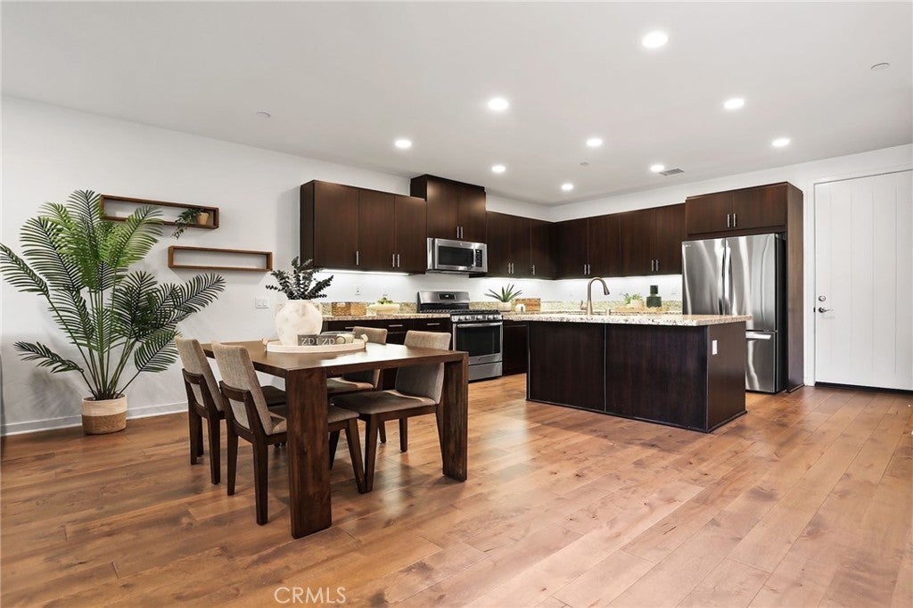 Photo of Listing #OC25262337