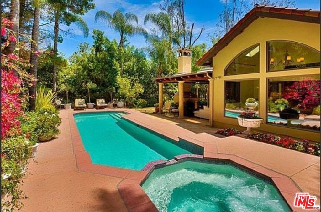 Photo of Listing #25620405