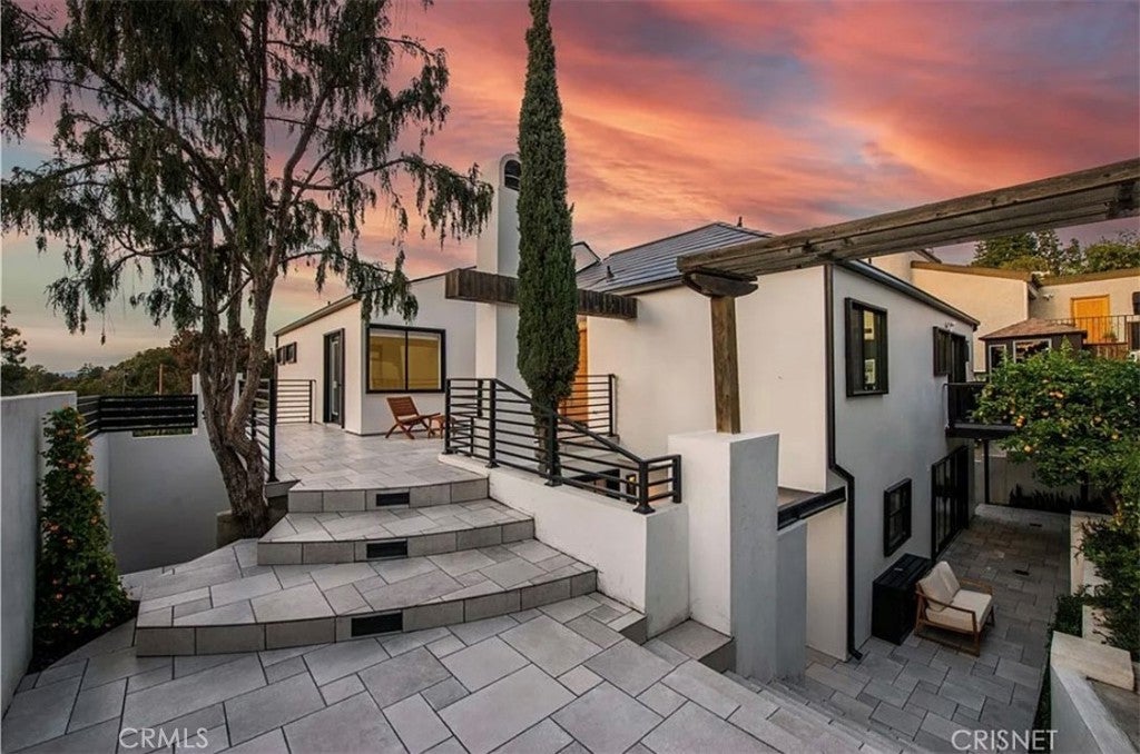 Photo of Listing #SR25250072