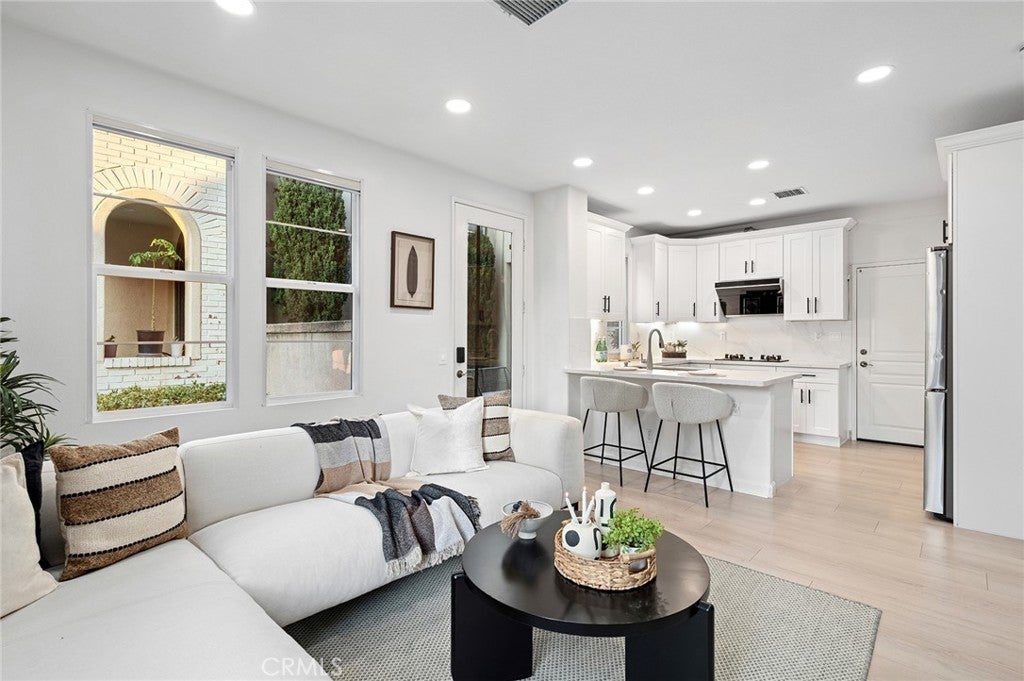 Photo of Listing #OC25262798