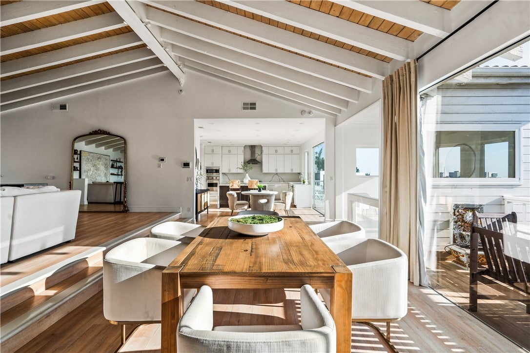 Photo of Listing #PV25262703