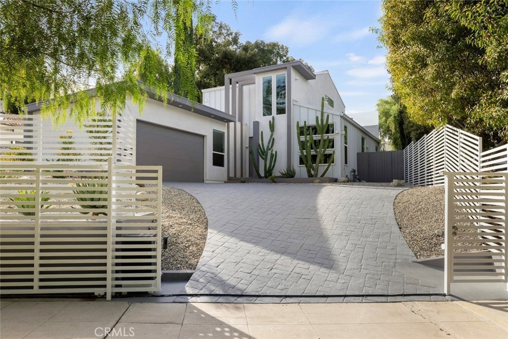 Photo of Listing #SR25261468