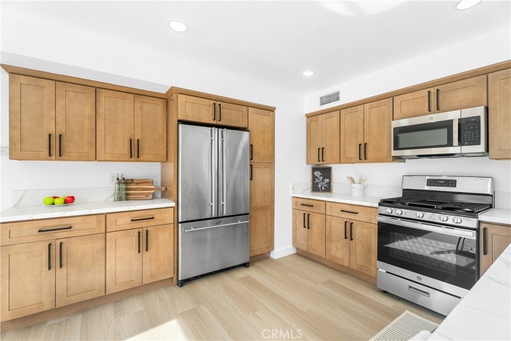 Photo of Listing #OC25262393