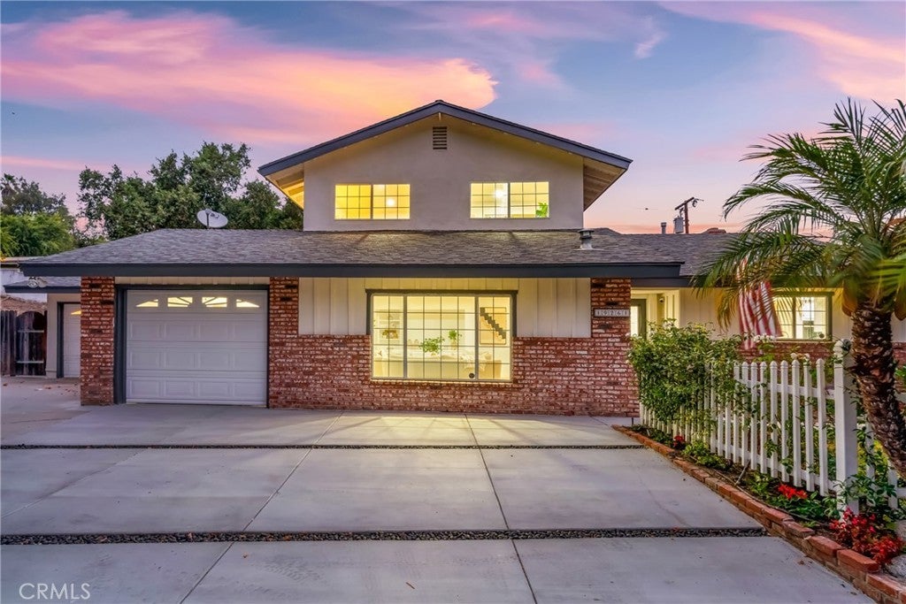 19261 Brae, Santa Ana