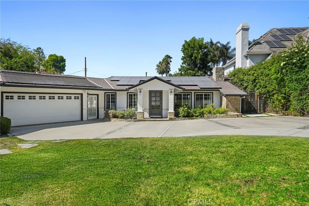 Photo of Listing #SR25263107