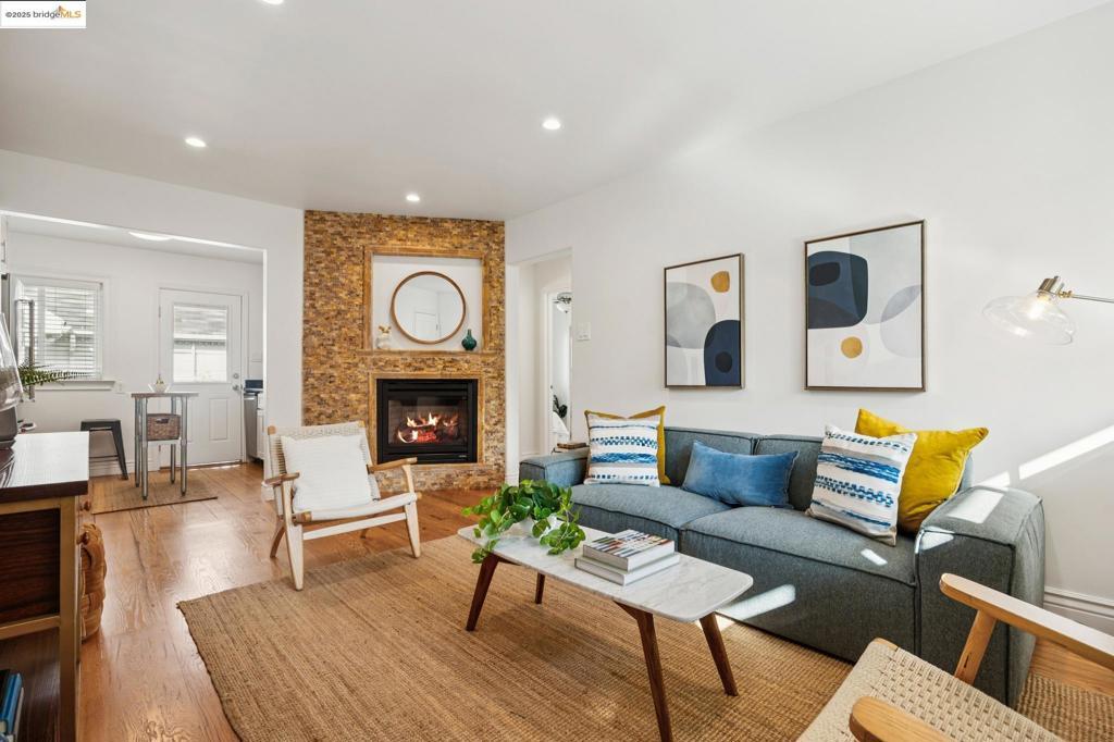 Photo of Listing #41117802