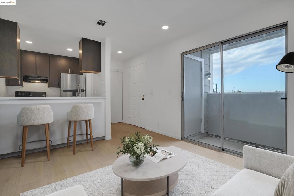 Photo of Listing #41117836