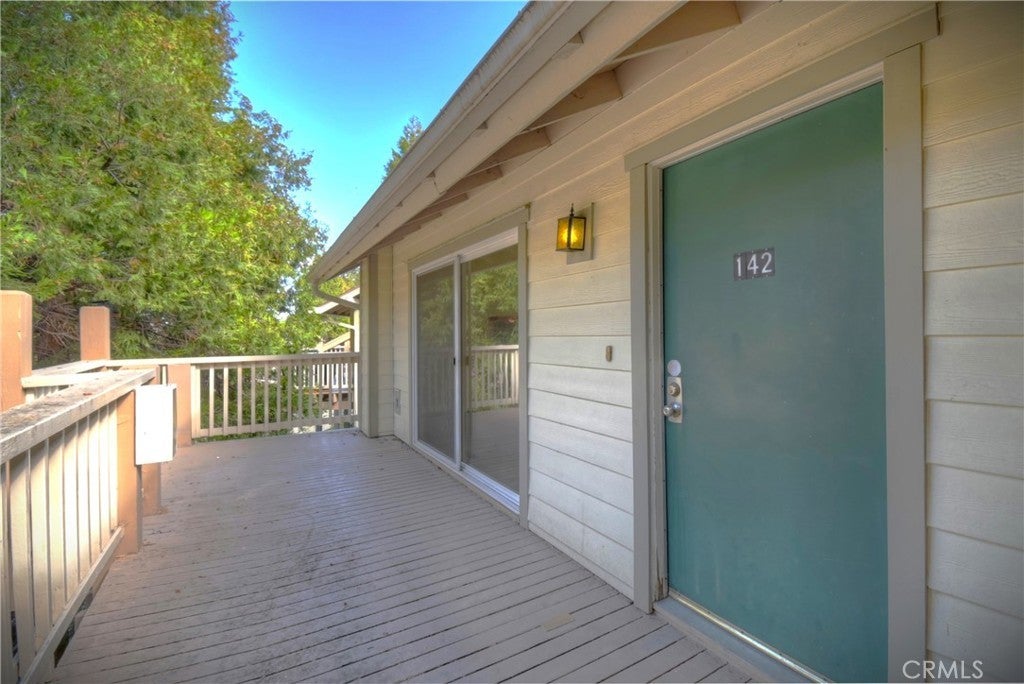 142 Rockledge Lane, Lake Arrowhead