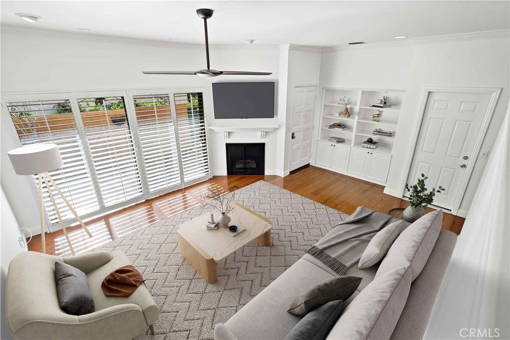 Photo of Listing #OC25263531