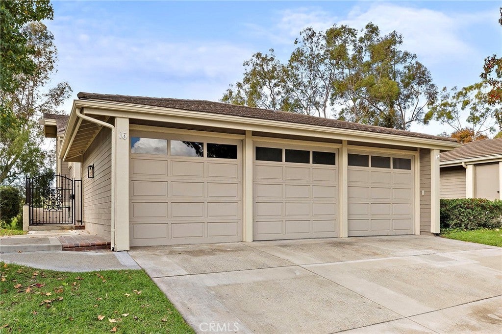 Photo of Listing #OC25263587