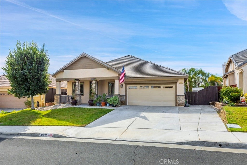 Photo of Listing #SW25262521