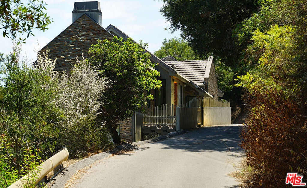 Photo of Listing #25620873