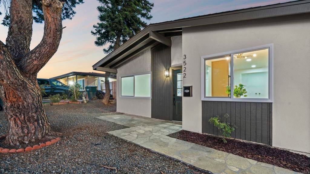 Photo of Listing #PTP2508693