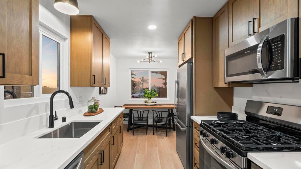 Photo of Listing #PTP2508693