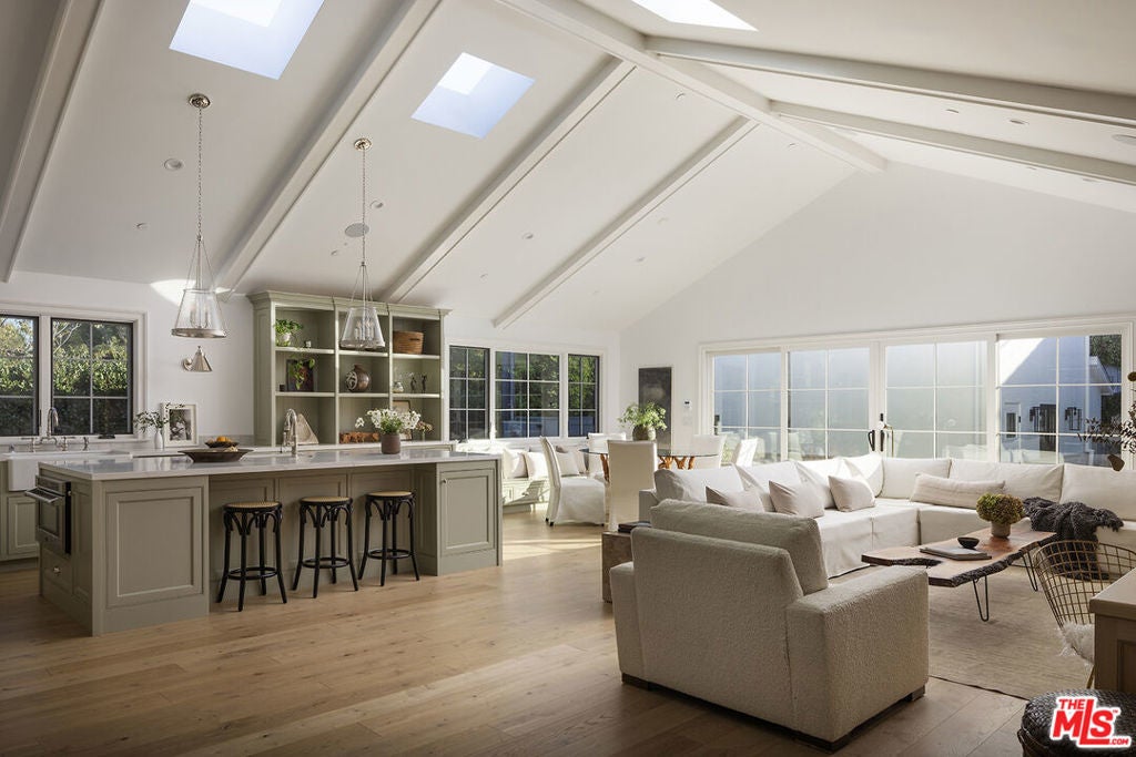 Photo of Listing #25621111