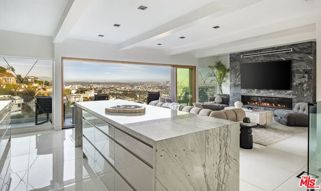 Photo of Listing #25620067