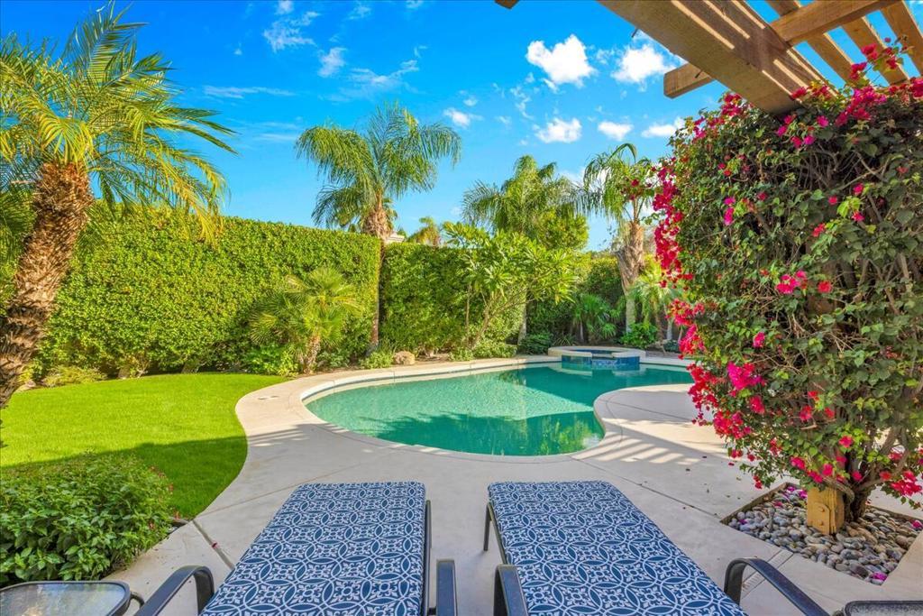 Photo of Listing #219139040DA