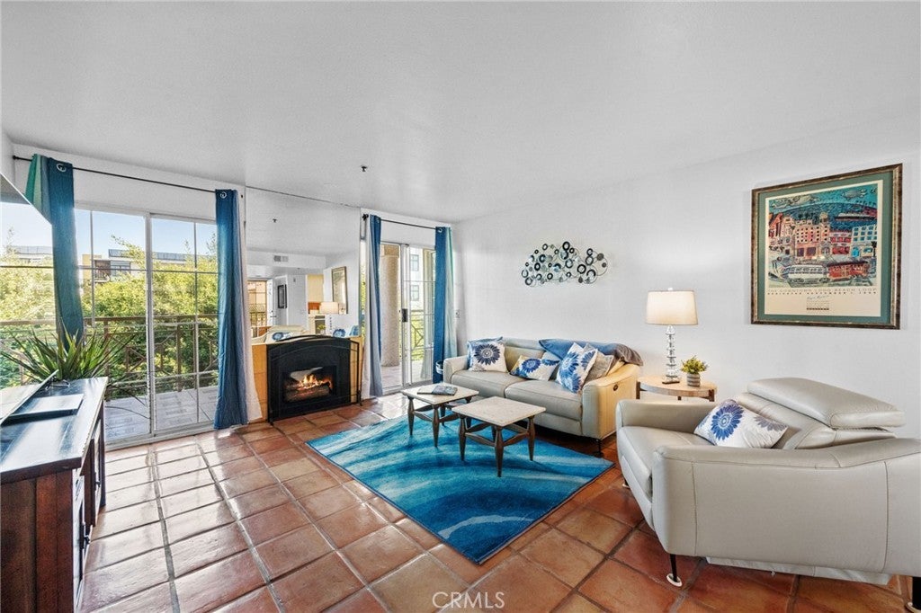 Photo of Listing #PW25261563