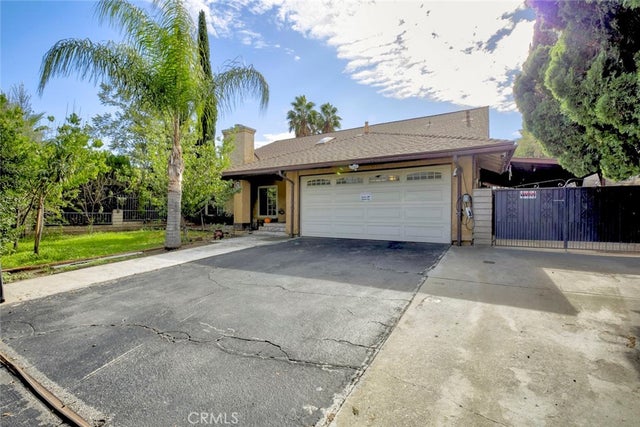 15224 Knapp, North Hills